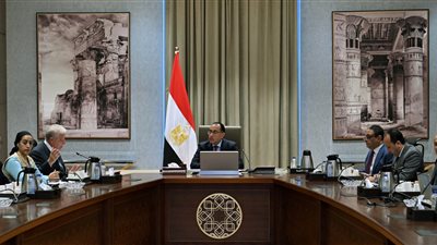 رئيس الوزراء يلتقي وفد مؤسسة التمويل الدولية لمتابعة مستجدات برنامج الطروحات