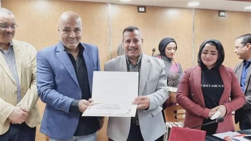 منح الشهادات، فثيتو