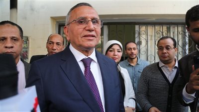 عبد السند يمامه يطالب بتحويل 20% من دخل المصريين بالخارج للبنوك الوطنية