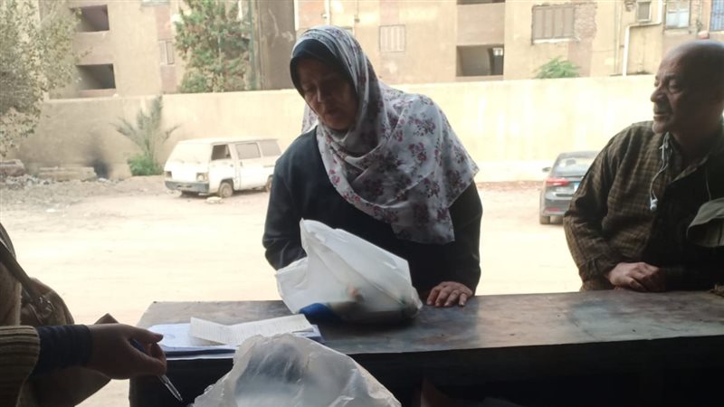توزيع السكر علي المواطنيين