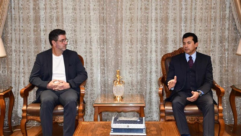 روي فيتوريا،فيتو