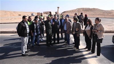 وزير السياحة يتفقد آخر مستجدات أعمال تطوير الخدمات بمنطقة أهرامات الجيزة