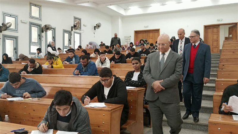 جامعة بنها، فيتو