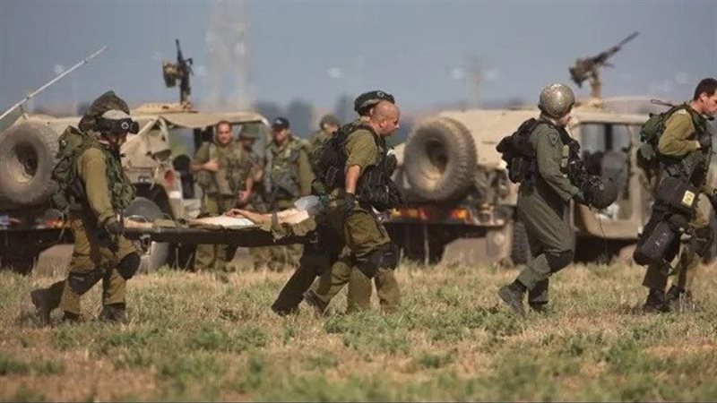 نقل الجنود المصابين،