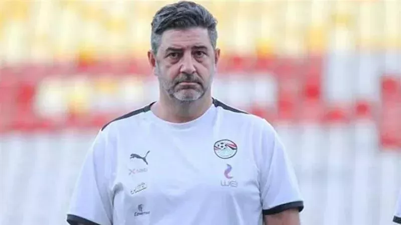 فيتوريا مدرب منتخب