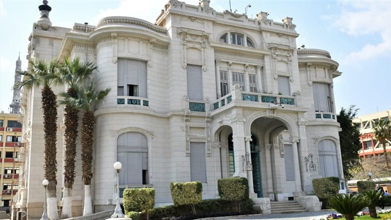 جامعة عين شمس، فيتو