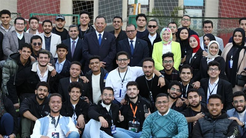 طلاب جامعة المنصورة
