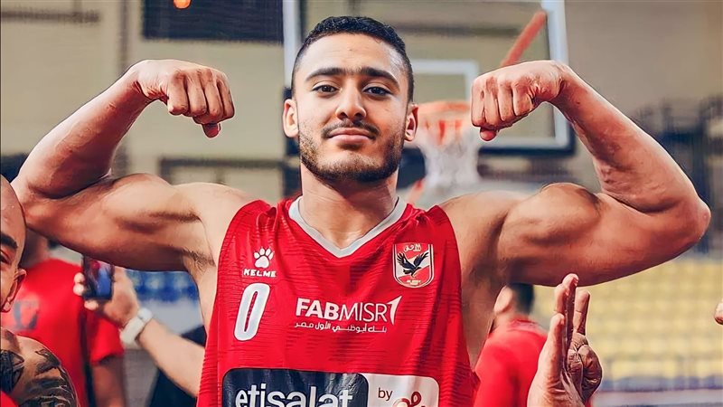 عمرو زهران لاعب كرة