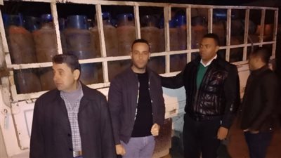 ضبط سيارة نقل محملة بـ 100 أسطوانة غاز بالبحيرة