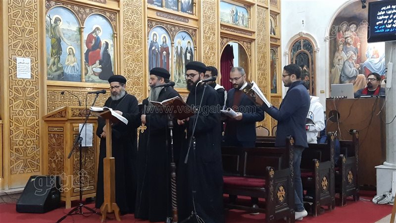 جانب من مراسم الصلوات،