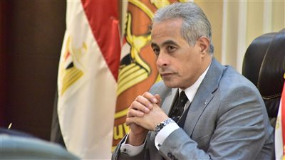 اعتبارًا من اليوم، زيادة 500 جنيه على أجور عمال القطاع الخاص، وتوجيهات عاجلة من وزير القوى العاملة