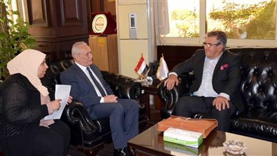 محافظ الأقصر يستقبل سفير البوسنة والهرسك لبحث سبل التعاون