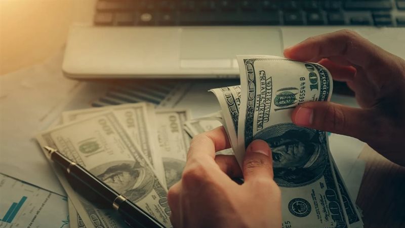 سعر الدولار، فيتو