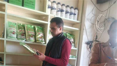 ضبط ٤ أطنان دقيق بلدى مدعم و٥٠٠ لتر سولار قبل بيعها بالسوق السوداء بالبحيرة 