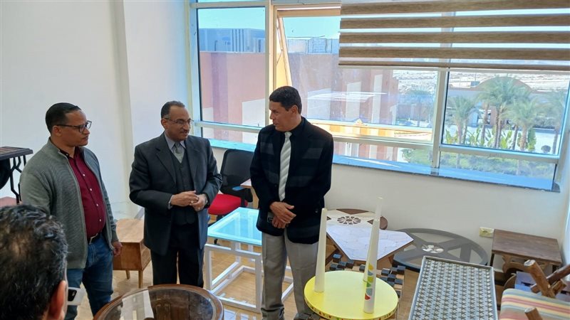 تفقد مشروعات الطلاب،
