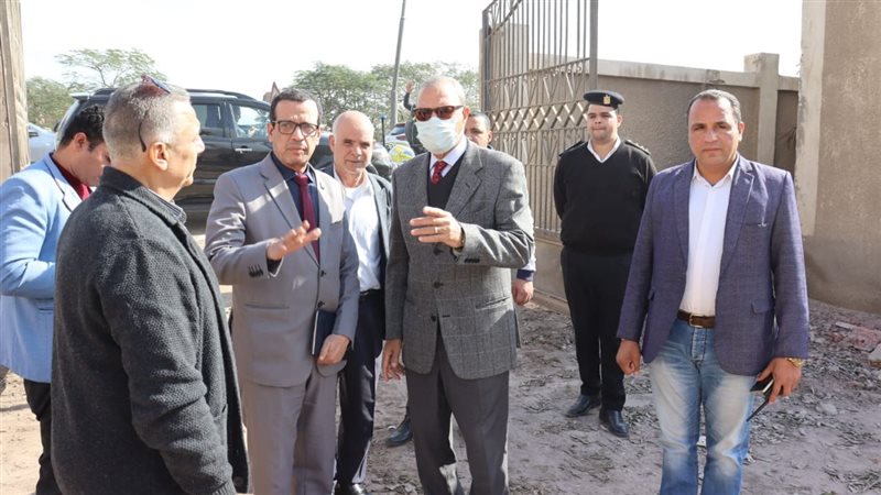 محافظ القليوبية خلال