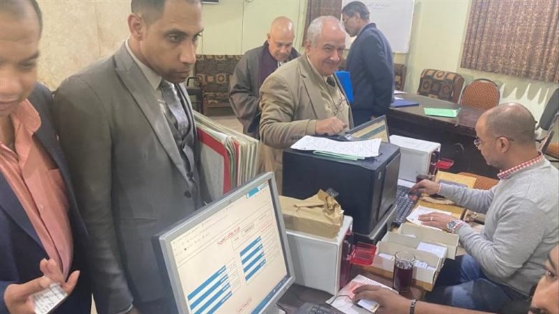 المحامين، فيتو