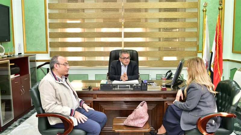 جامعة عين شمس، فيتو