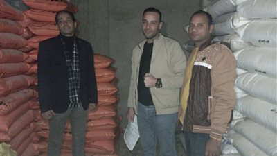 ضبط 5 أطنان سماد مدعم قبل بيعهم بالسوق السوداء في البحيرة