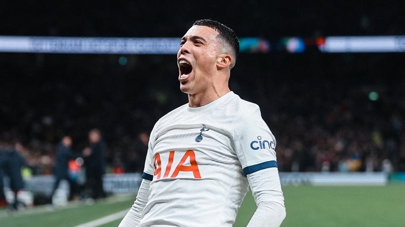  بيدرو بورو، فيتو