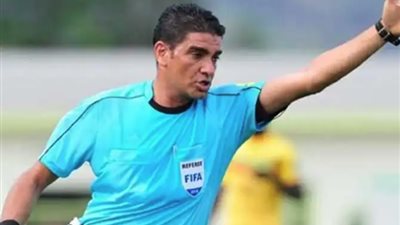 حقيقة اعتراض الزمالك على إبراهيم نور الدين لإدارة مباراة القمة.. انتصاران لـ الأهلي مع صافرة 