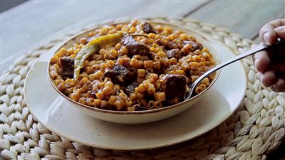 طريقة عمل المبكبكة باللحمة، أسرع وجبة للغداء من المطبخ الليبي