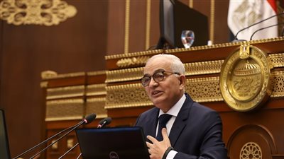 أخبار مصر اليوم: قرار عاجل من وزير التعليم بشأن طلاب الشهادة الإعدادية والثانوية العامة.. وموعد إعلان الحكومة بدء التوقيت الصيفي