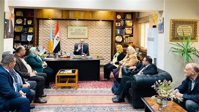 اجتماع لقيادات التعليم بالإسكندرية لمناقشة استعدادات امتحانات الفصل الدراسي الأول 