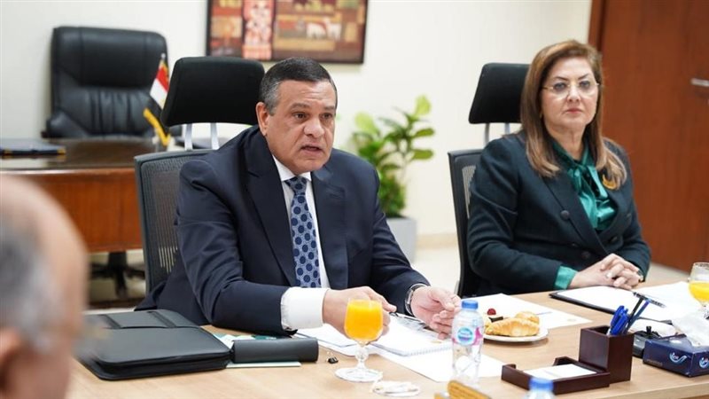وزيرا التخطيط والتنمية