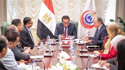 الصحة: إطلاق حملة إعلامية موسعة لتوعية النساء بالكشف المبكر عن سرطان الثدي 