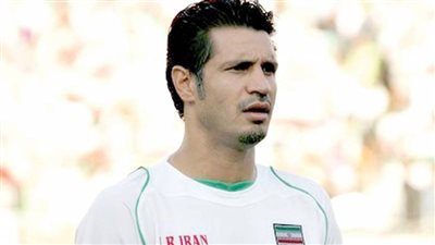 الهداف التاريخي للمنتخب، رئيس إيران يعفو عن الأسطورة علي دائيز