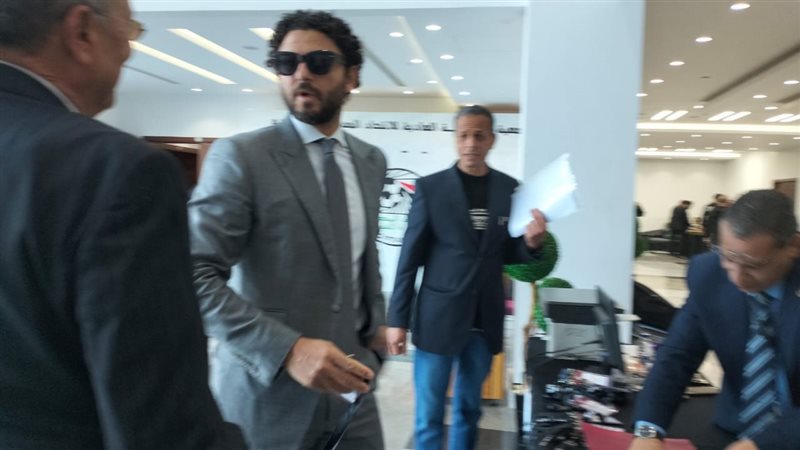 حسام غالي،فيتو