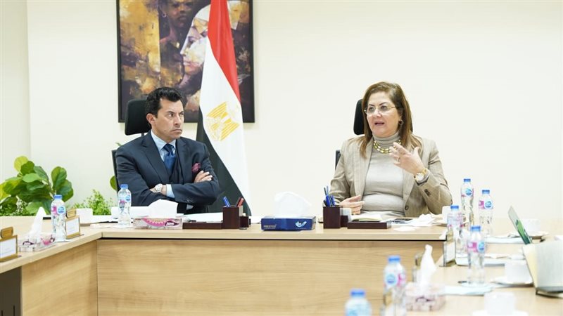وزيرا التخطيط والشباب
