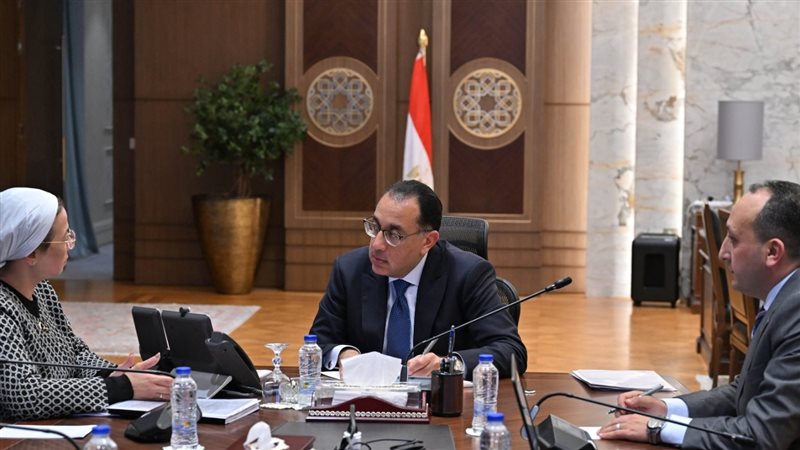 وزيرة البيئة ورئيس