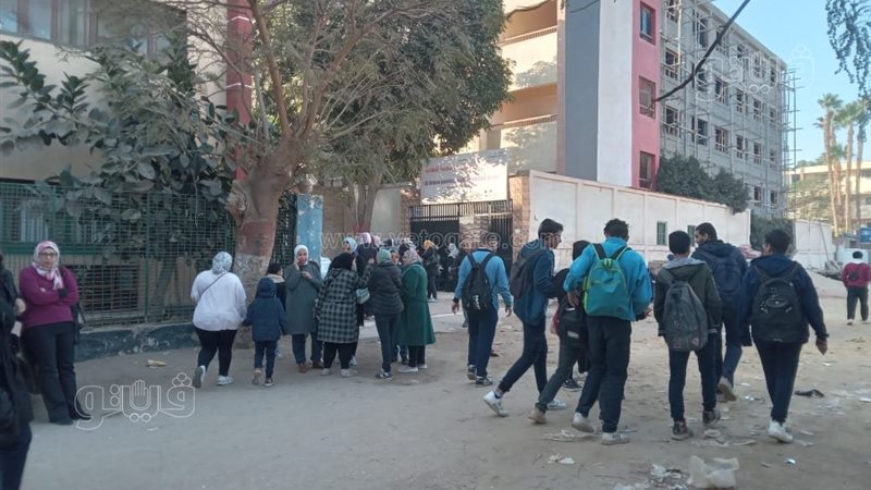 امتحانات الصف الأول