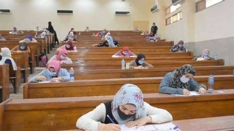 امتحانات الطلاب،
