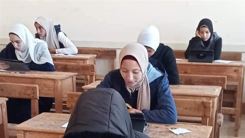 امتحان الشهادة الاعدادية،