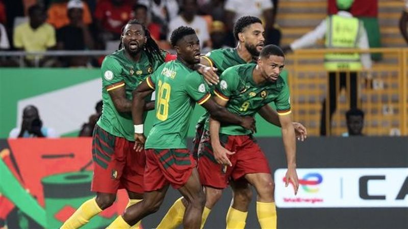 الكاميرون،فيتو