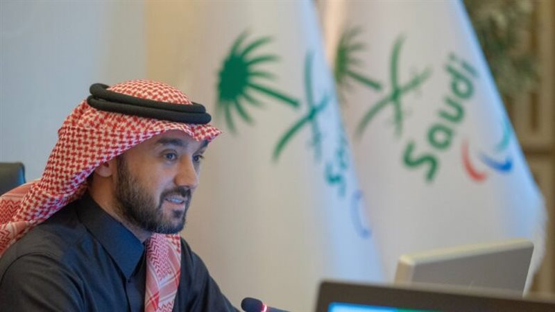  الأمير عبدالعزيز