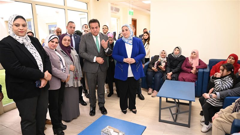 نيفين القباج وزيرة