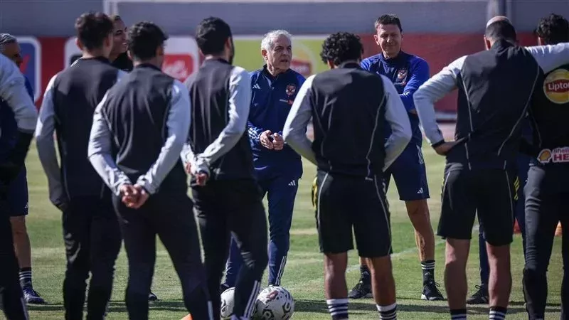 الأهلى، فيتو
