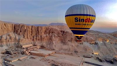 انطلاق 30 رحلة بالون طائر في سماء الأقصر