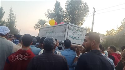 تشييع جنازة فني إلكترونيات قتل غدرا علي يد نجلته الوحيدة وخطيبها في الدقهلية (صور)