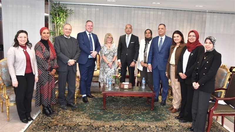 جامعة عين شمس، فيتو