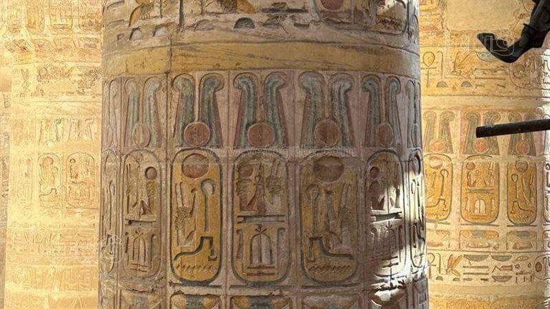 إظهار النقوش، فيتو