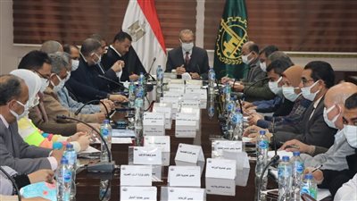 محافظ القليوبية يترأس اجتماع استعدادات تنفيذ الموجة 22 لإزالة التعديات