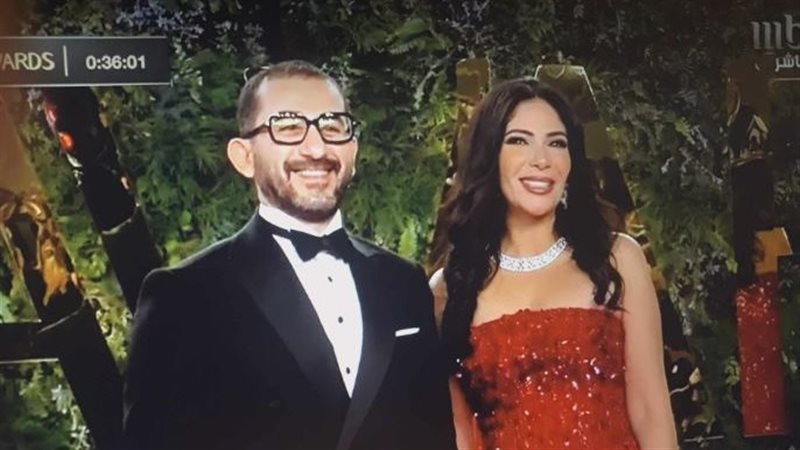 أحمد حلمي ومنى زكي،