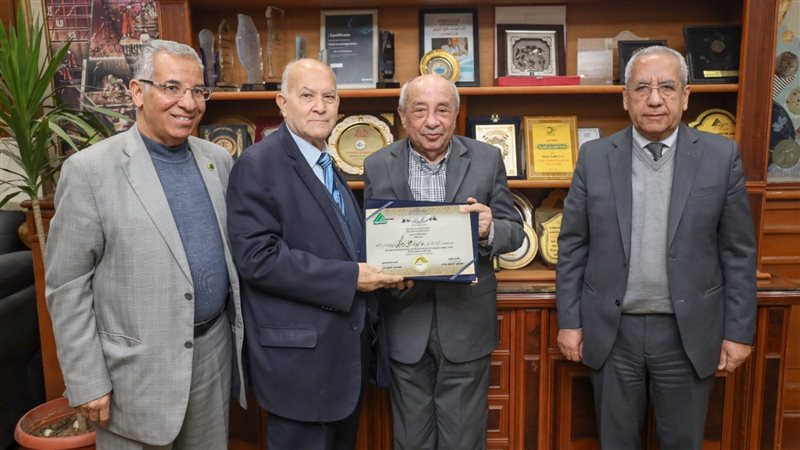 نقيب المهندسين والأمين