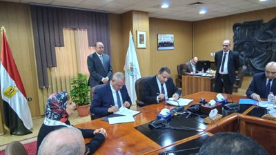 تعليم الدقهلية يوقع بروتوكول تعاون مع جامعة المنصورة لتدريب طلاب المدارس الفندقية