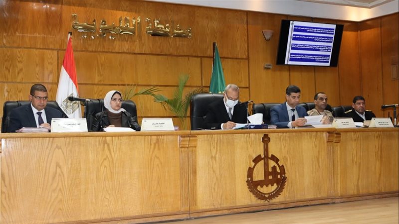 محافظ القليويية خلال